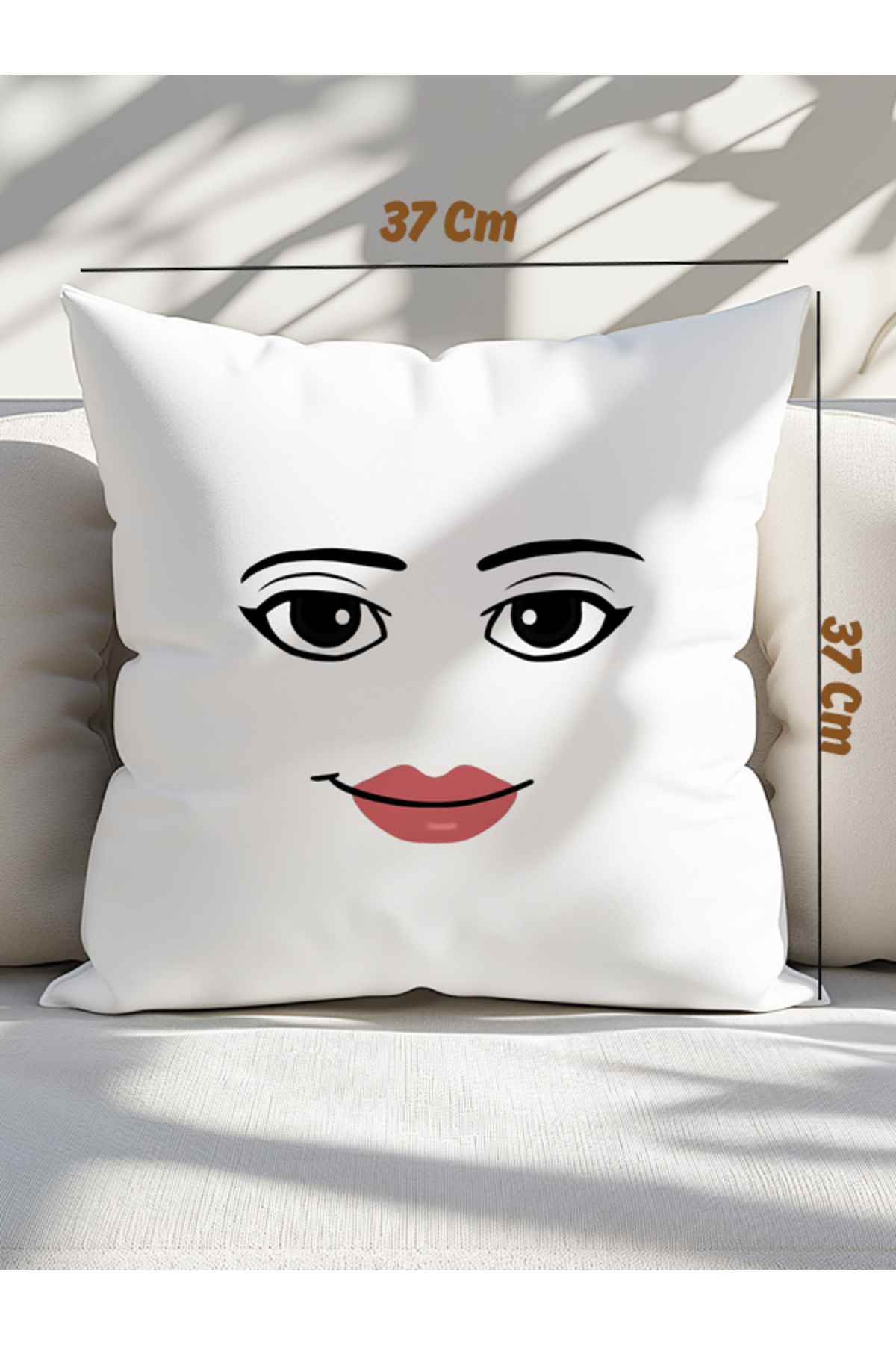 Roblox Woman Face Yastık